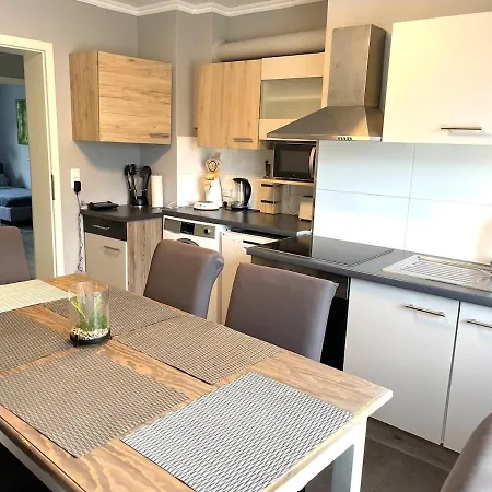 アパート 4 Bedroom Large Near Messe *